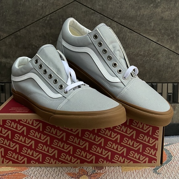 Vans WMNS Old Skool
(Gum) High Rise/True Wht
VN0A3WKT3ZC Sneakers - Picture 6 of 16